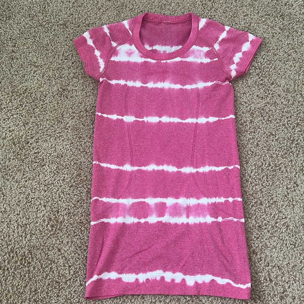 Lululemon Pink Swiftly Size 2